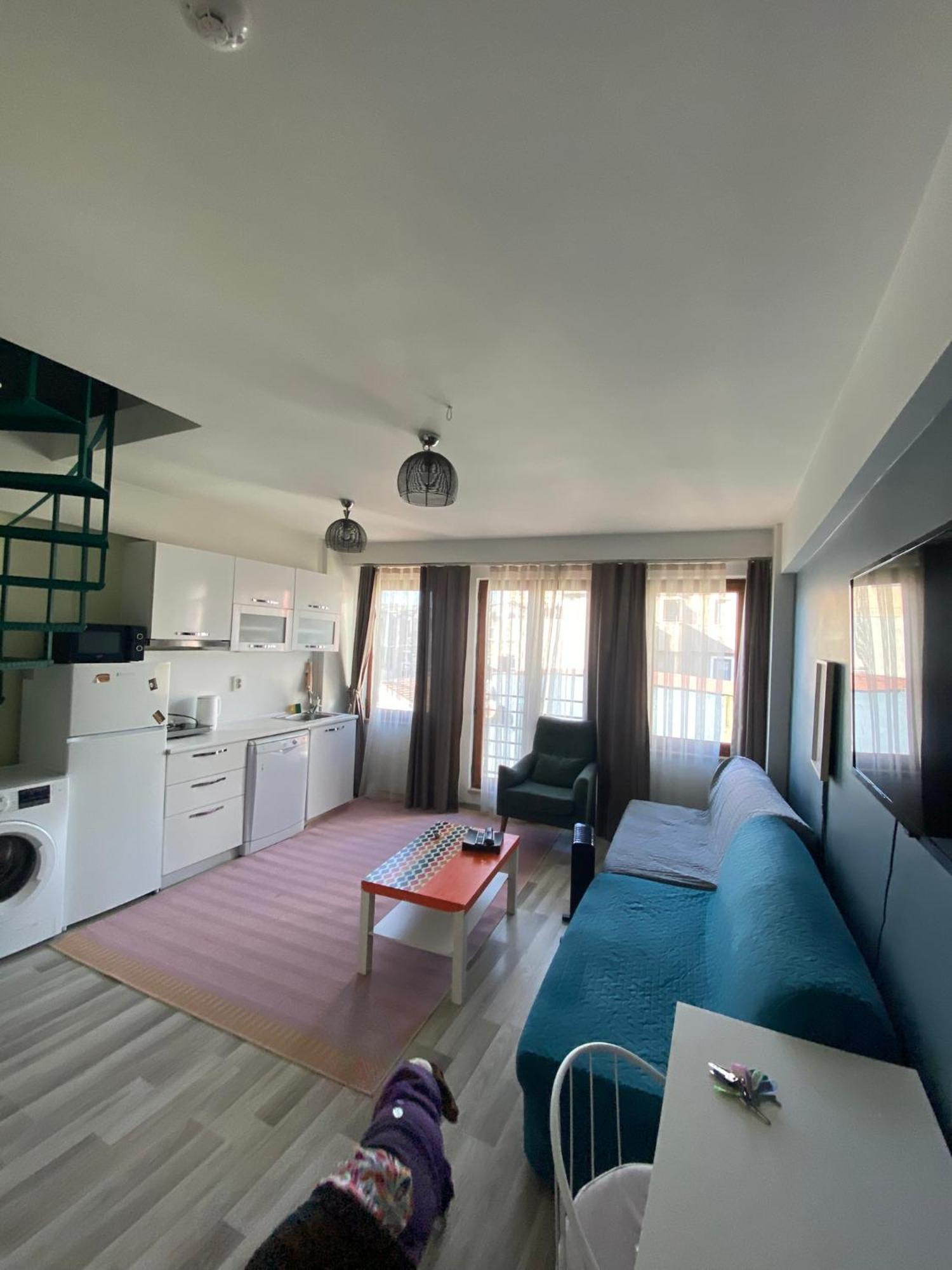 Hotel Hub Flats 4*
