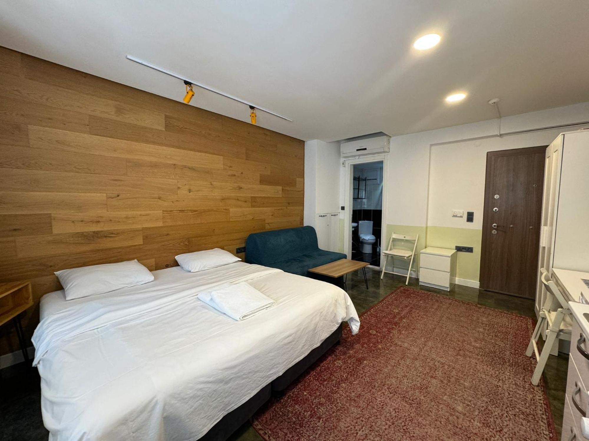 Hotel Hub Flats 4*
