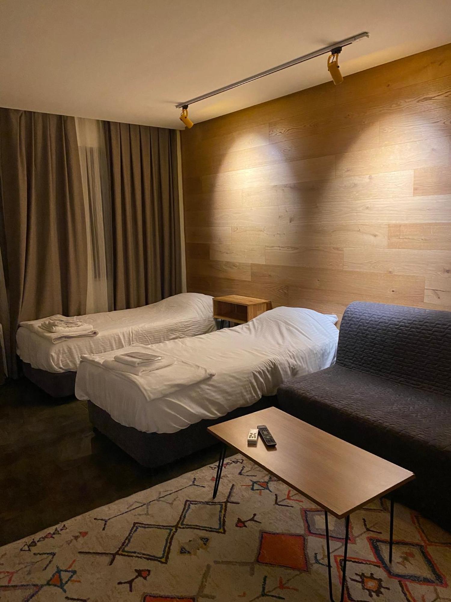 Hub Flats Hotel